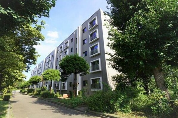 富士見町住宅34号棟の物件外観写真